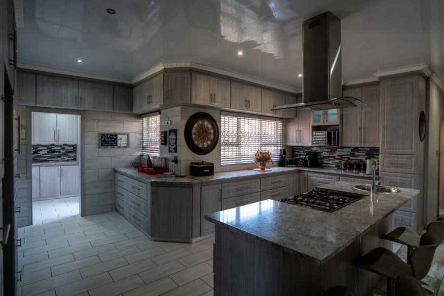 3 Bedroom Property for Sale in La Hoff North West